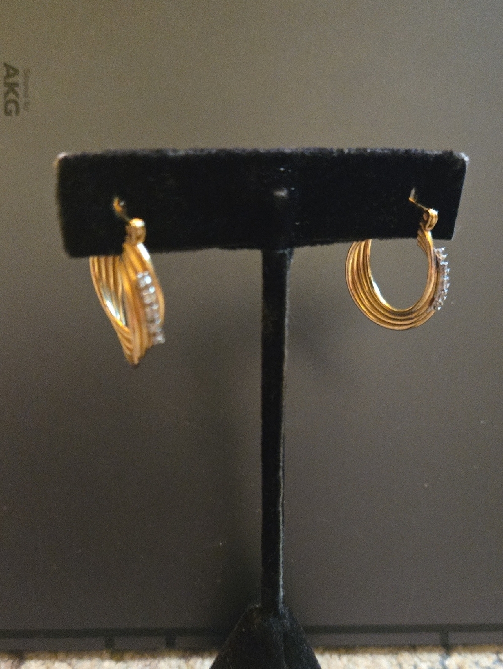 Gorgeous 14k Gold Multi-Row Twist Hoop Earrings with Diamond Accent